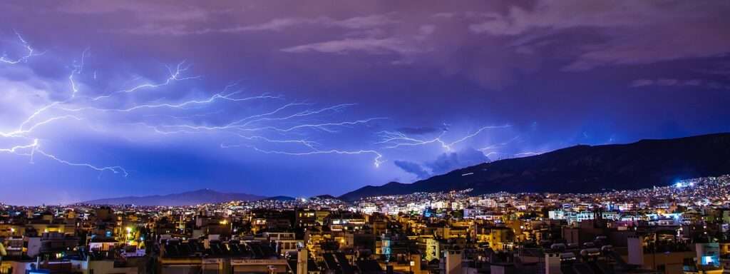 thunder, lightning, city-1368797.jpg